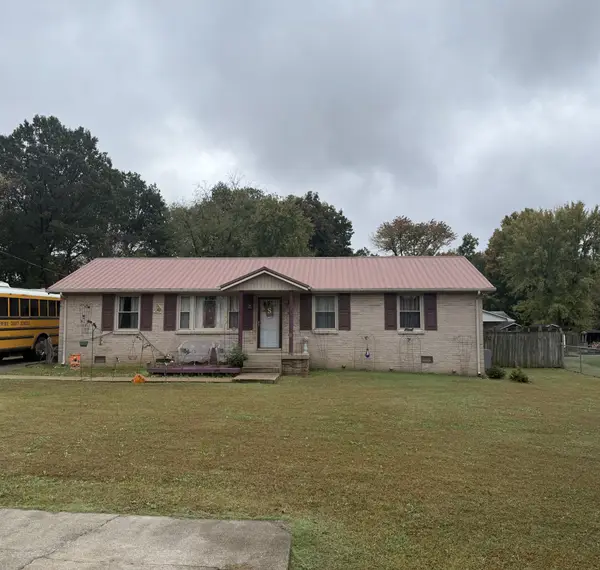 6810 Longview Dr, Murfreesboro, TN 37129