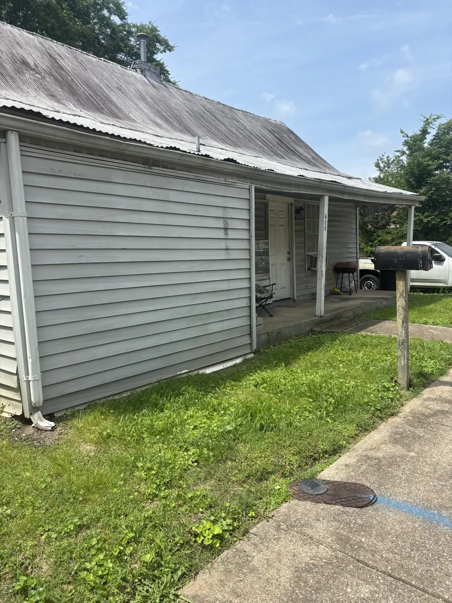 628 E Sevier St, Murfreesboro, TN 37130 - Image #3