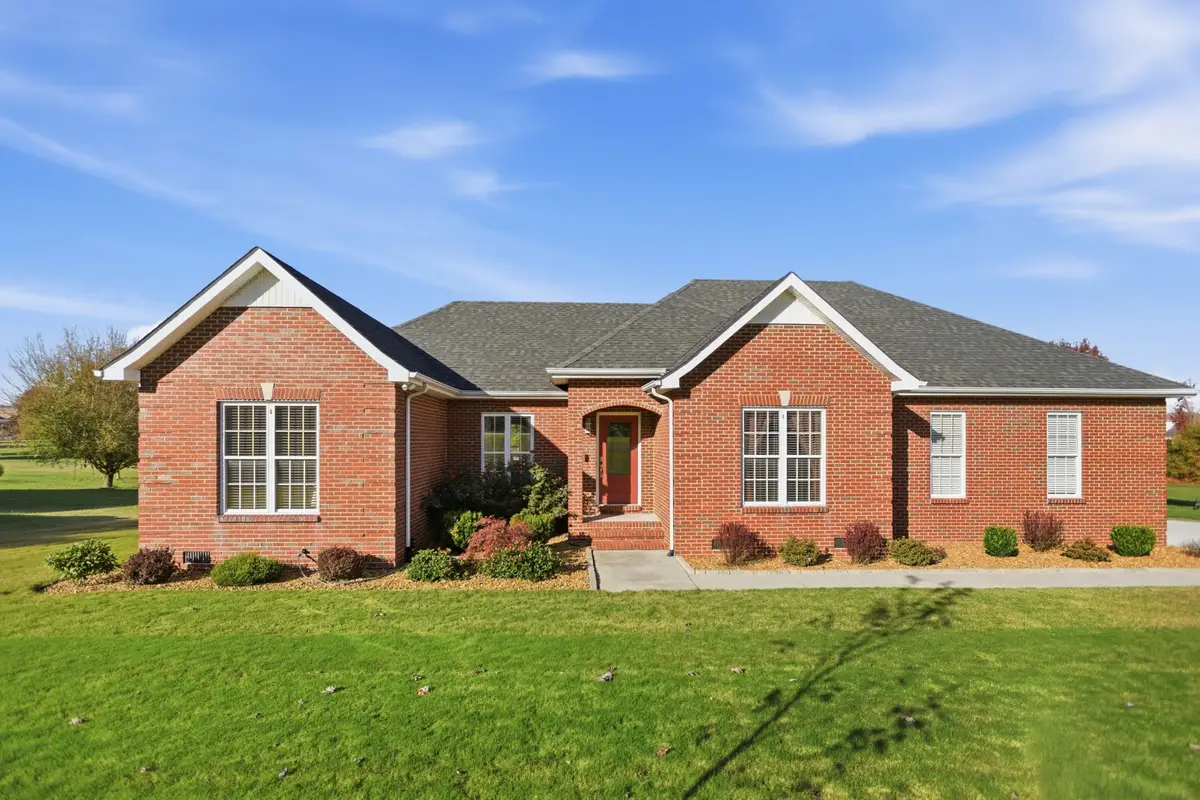 431 Ovoca Lake Rd, Tullahoma, TN 37388 - Image #1