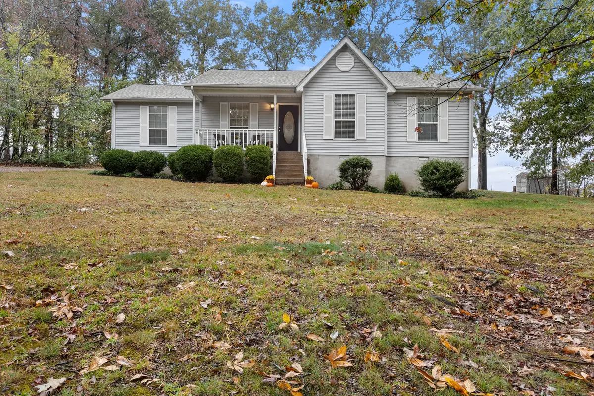 120 Oakwood Cir, Dickson, TN 37055 - Image #1