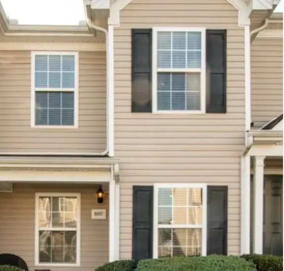 8007 Logan Dr, La Vergne, TN 37086