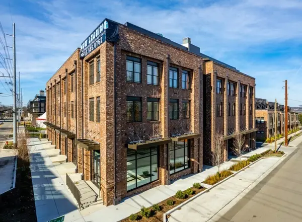 707 26th Ave N #210, Nashville, TN 37208