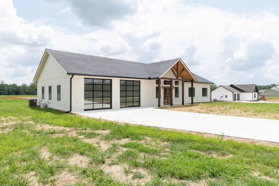 188 Beartown Rd, Loretto, TN 38469 - Image #3