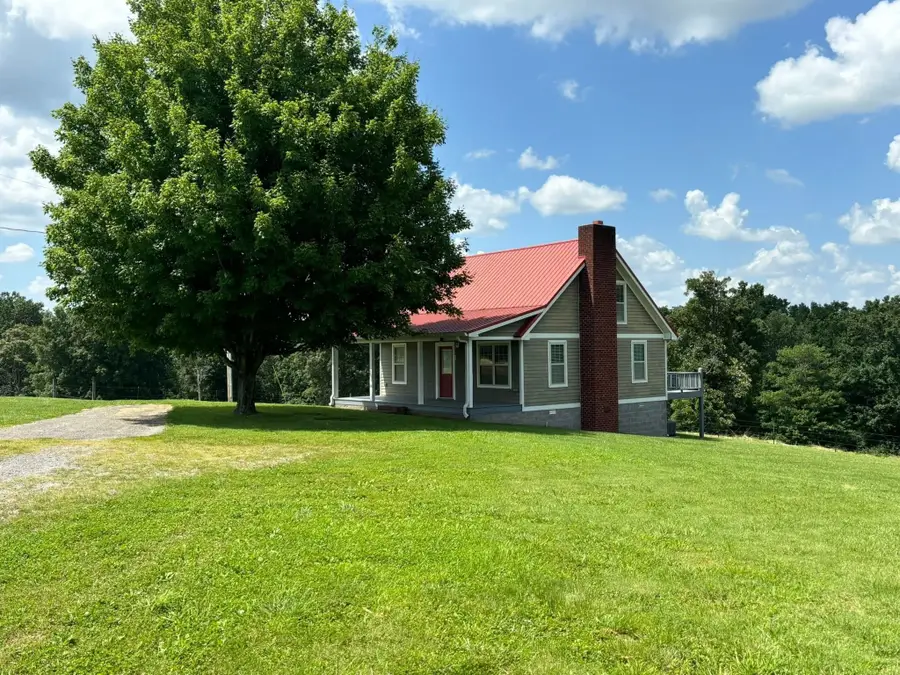 412 Hawkins Rd, Westmoreland, TN 37186 - Image #3