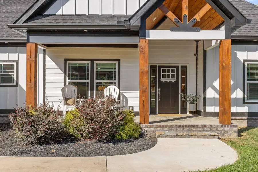 374 Wildewood Trail, Chickamauga, GA 30707 - Image #3