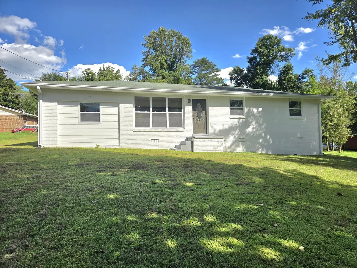 252 Dawn Dr, McMinnville, TN 37110 - Image #1