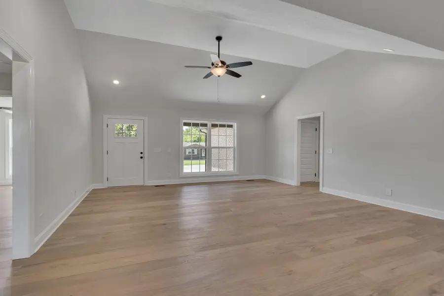 605 Shadow Dr, Shelbyville, TN 37160 - Image #2