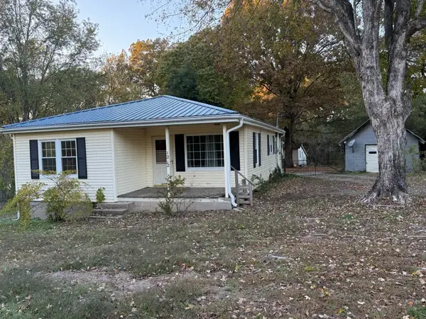 1212 Dotsonville Rd, Clarksville, TN 37042