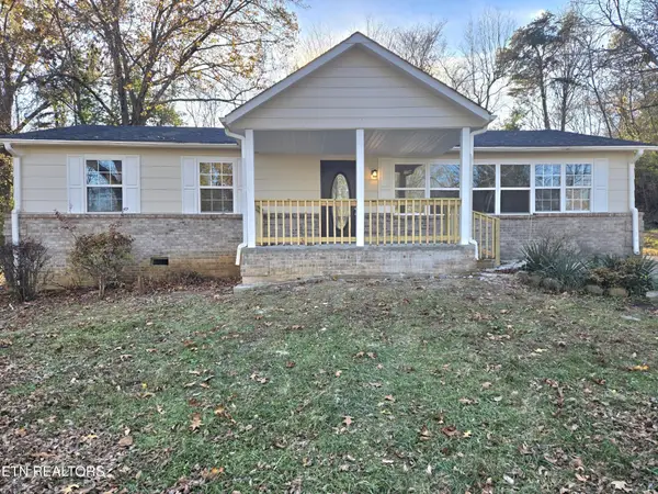 5503 Scenicwood Rd, Knoxville, TN 37912