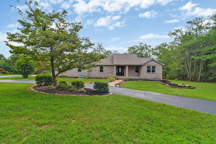 8621 Cherokee Trl, Crossville, TN 38572 - Image #2