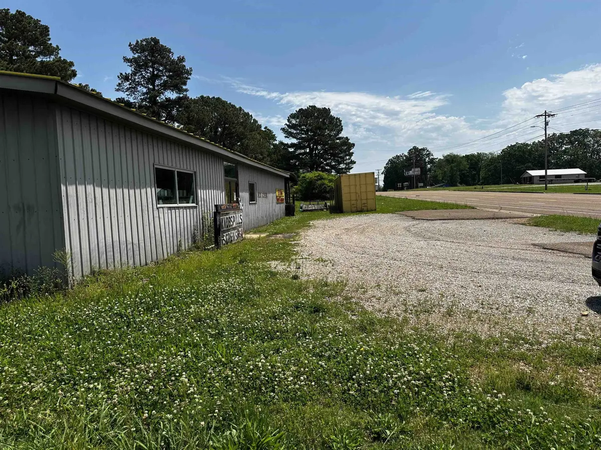 2645 Hwy 64, Crump, TN 38327 - Image #1