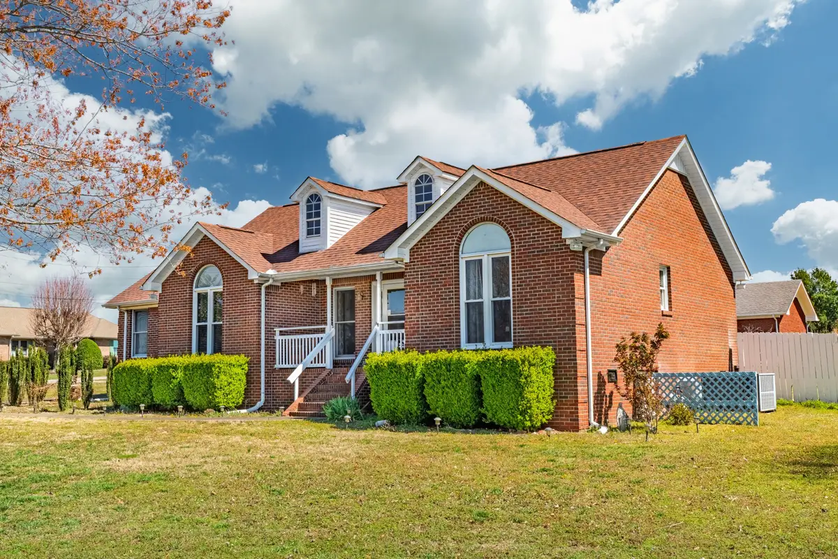 105 Ashton Cir, Fayetteville, TN 37334 - Image #1