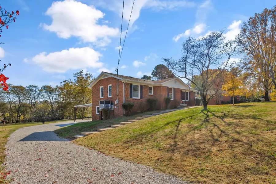618 Crestland Dr, Columbia, TN 38401 - Image #3