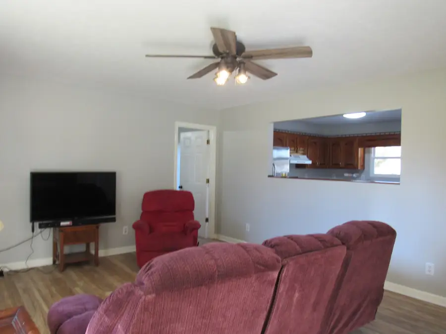 124 Donavon Drive, McMinnville, TN 37110 - Image #3