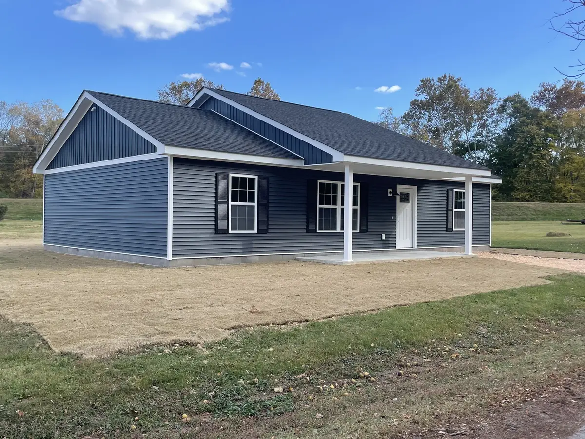 110 Water St, Big Sandy, TN 38221 - Image #1