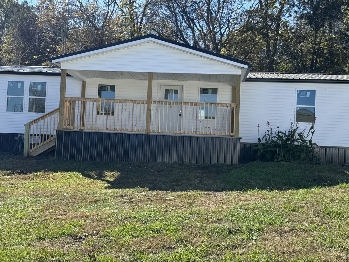 162 Lisa Dr, Gordonsville, TN 38563 - Image #1