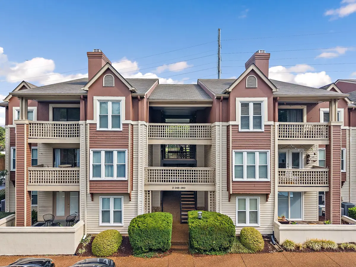259 Hillsboro Pl, Nashville, TN 37215 - Image #1
