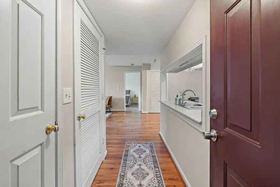 259 Hillsboro Pl, Nashville, TN 37215 - Image #2