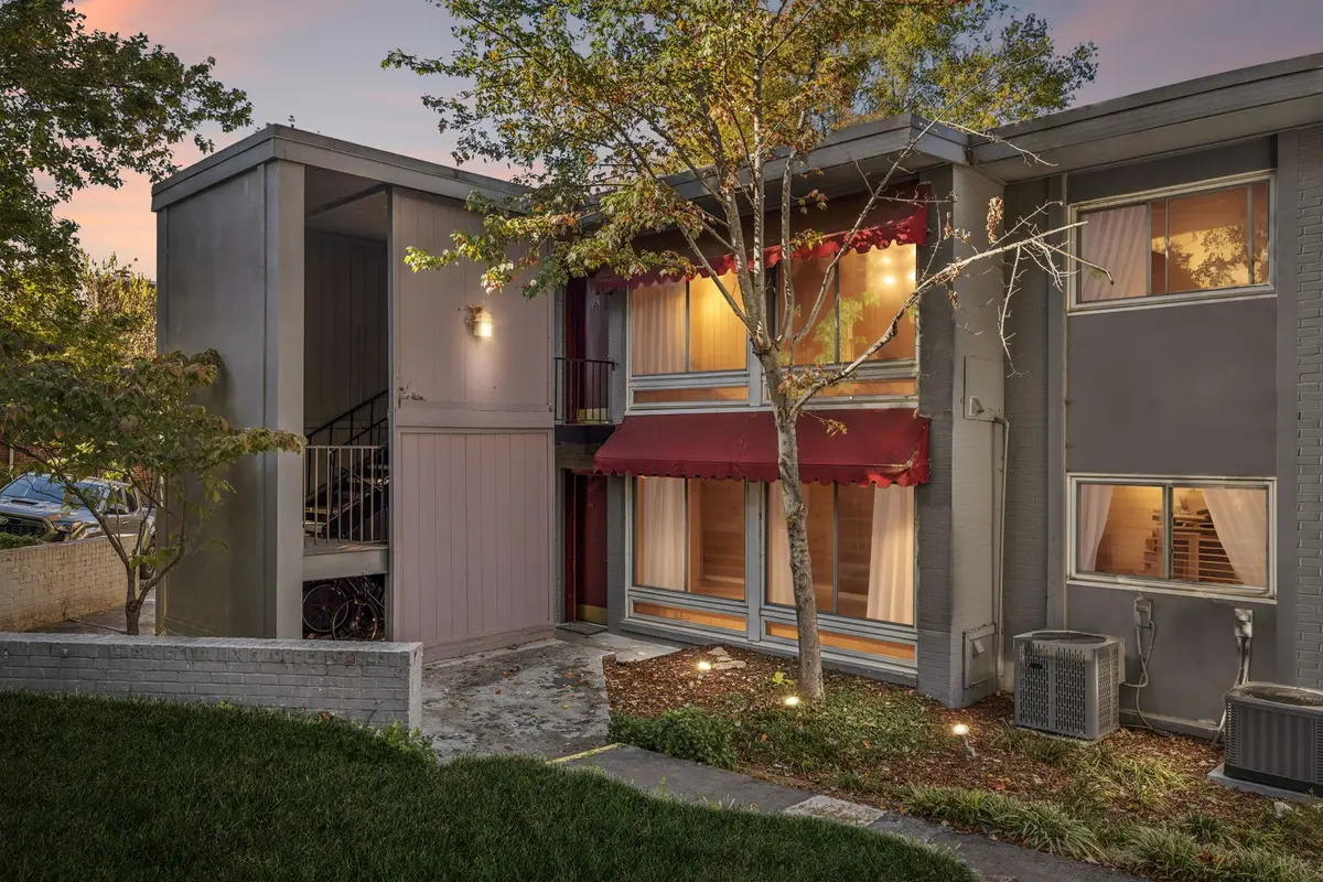 201 Acklen Park Dr #34, Nashville, TN 37203 - Image #1