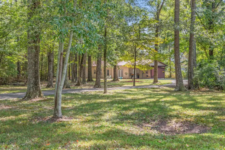 99 Oakwood Ln, Tullahoma, TN 37388 - Image #3