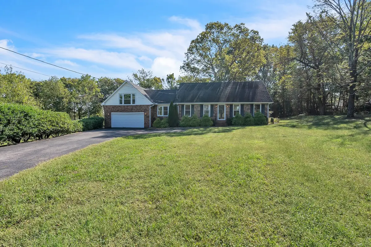 425 Centennial Ave, Lewisburg, TN 37091 - Image #1