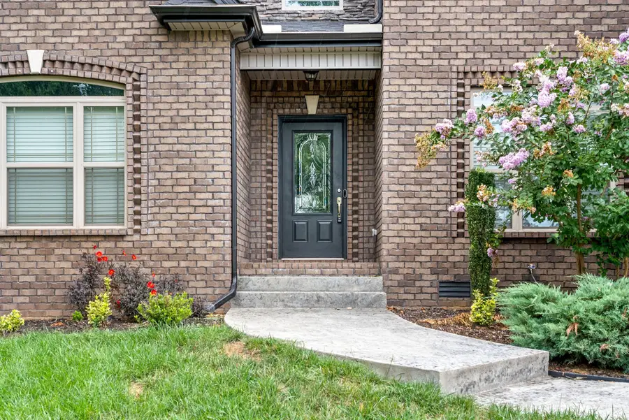 1221 Castlewood Dr, Clarksville, TN 37042 - Image #3