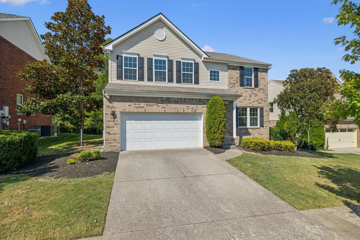 1032 Nunnery Ln, Nashville, TN 37221 - Image #1