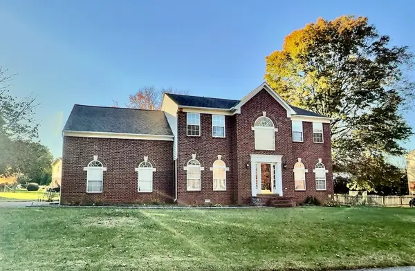 211 Lancelot Ln, Franklin, TN 37064