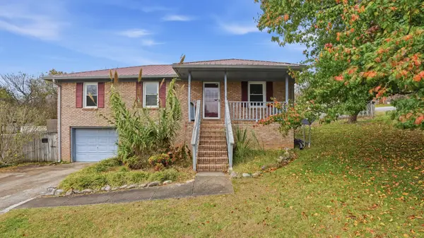 1002 Lowell Dr E, Fayetteville, TN 37334