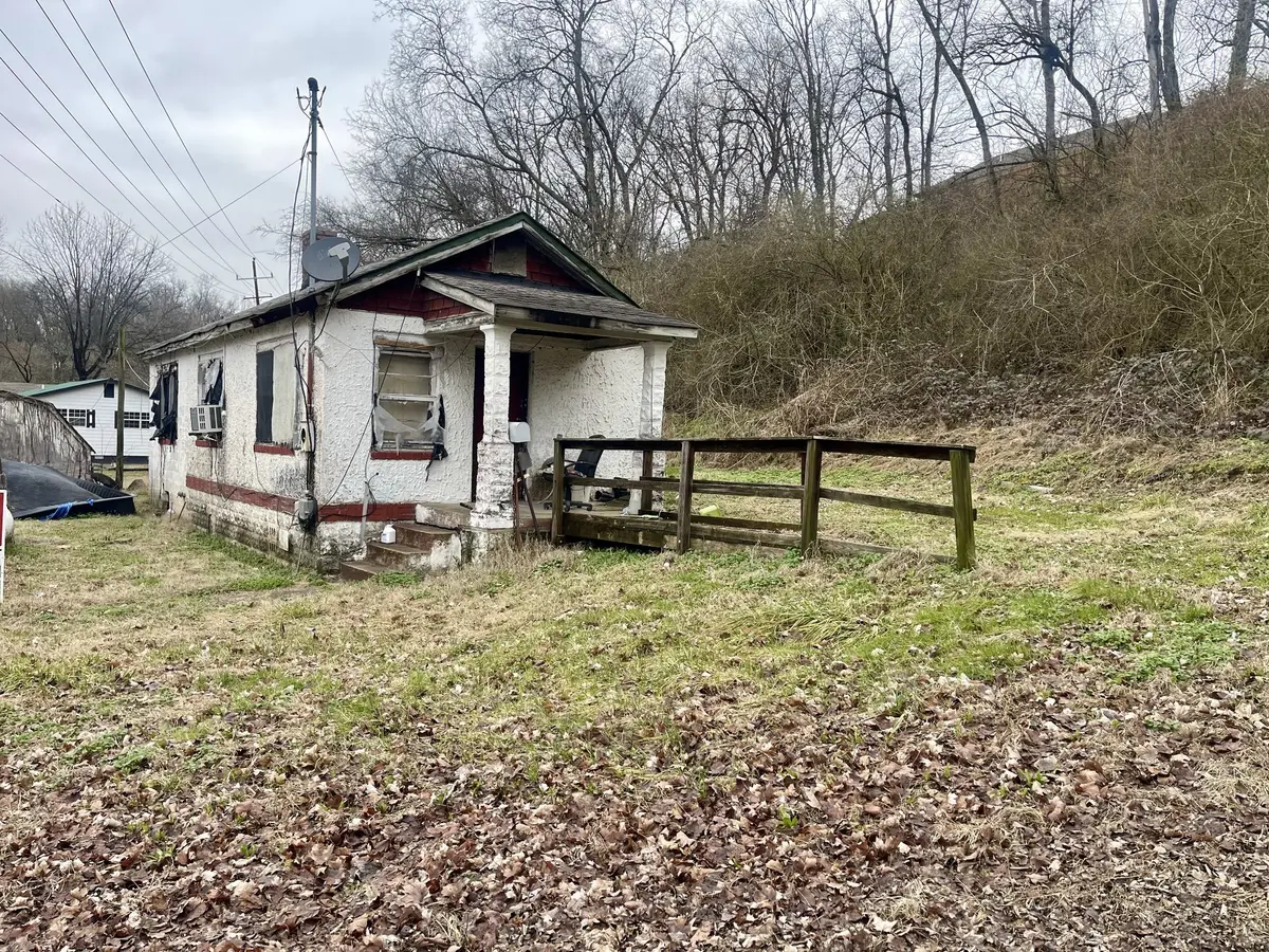 100 Rainey St, Mount Pleasant, TN 38474 - Image #1