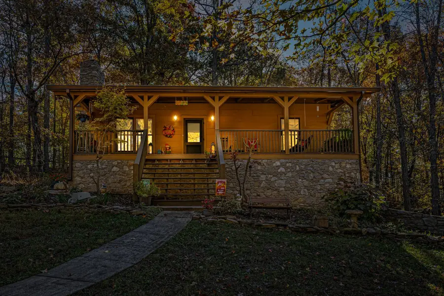 5833 Dewey Carr Rd, Bethpage, TN 37022 - Image #3