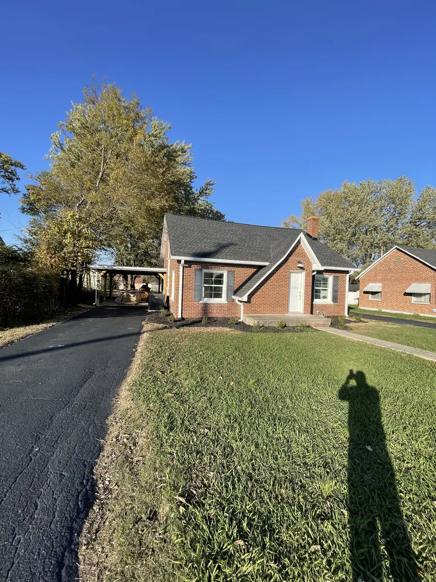 412 Meador Dr, Lafayette, TN 37083 - Image #3