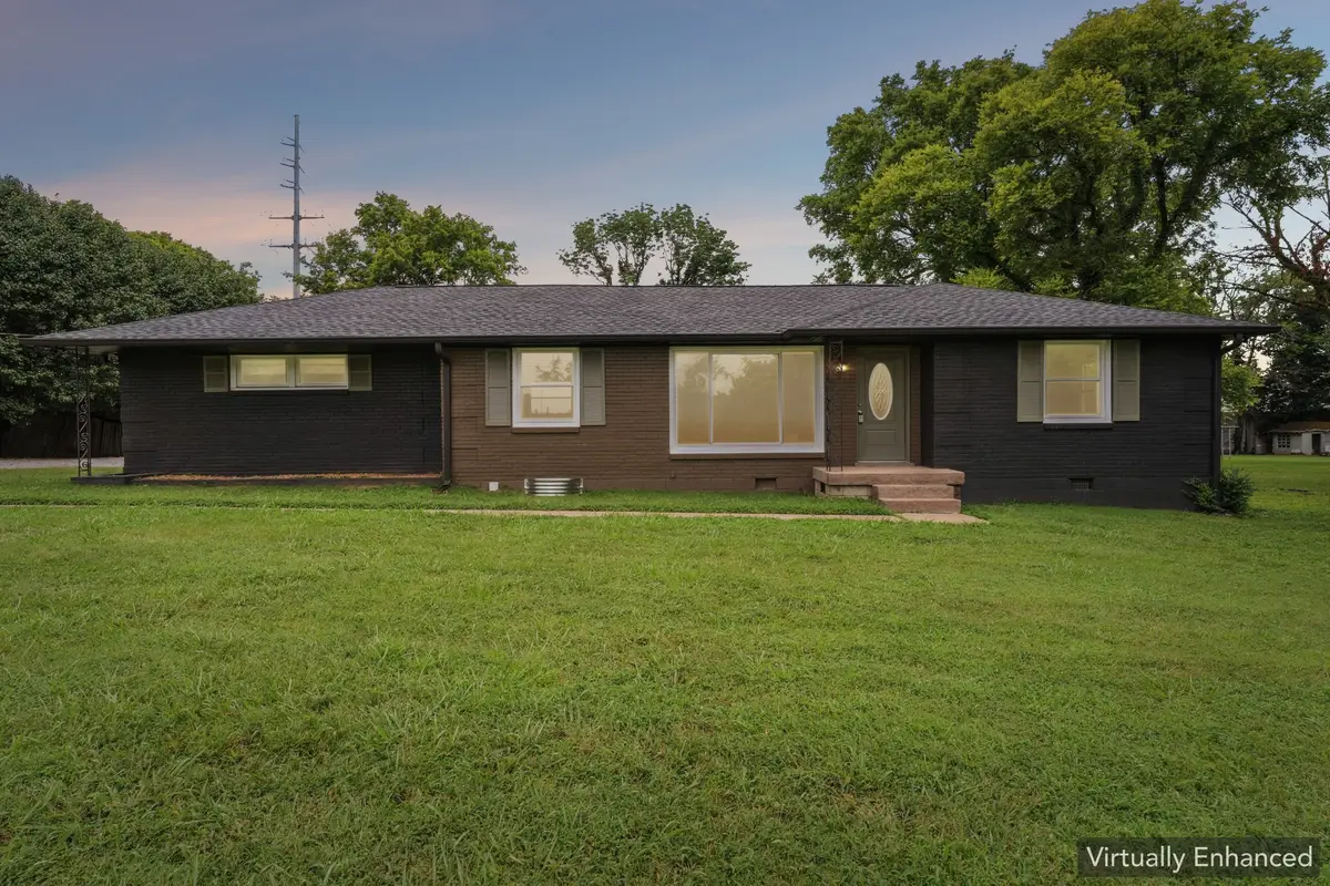 801 Lemont Dr, Nashville, TN 37216 - Image #1