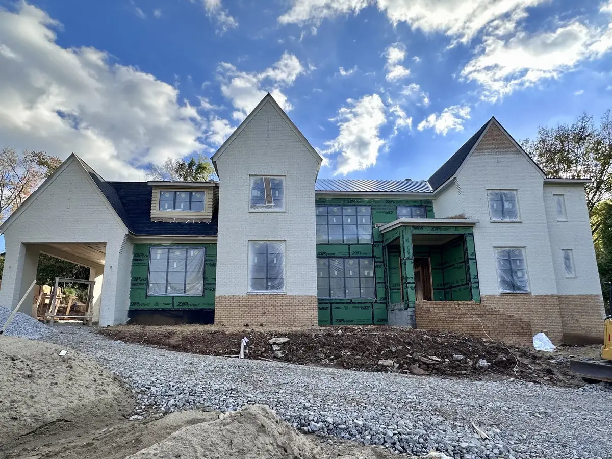 1135 Duncanwood Dr, Nashville, TN 37204 - Image #1