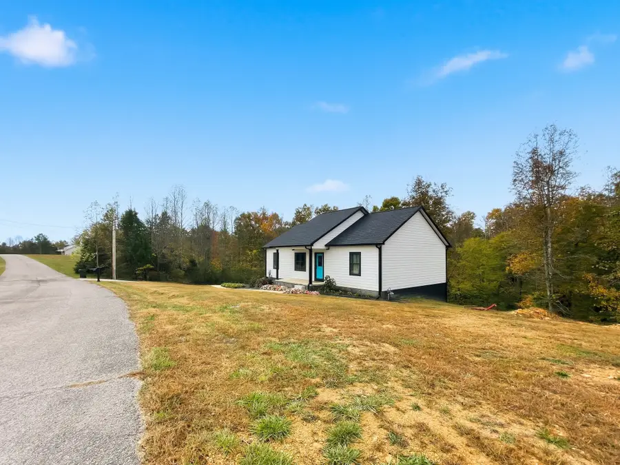 4310 Surji Cir, Centerville, TN 37033 - Image #3