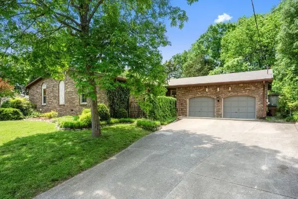 3808 Anderson Rd, Nashville, TN 37217 - Image #1