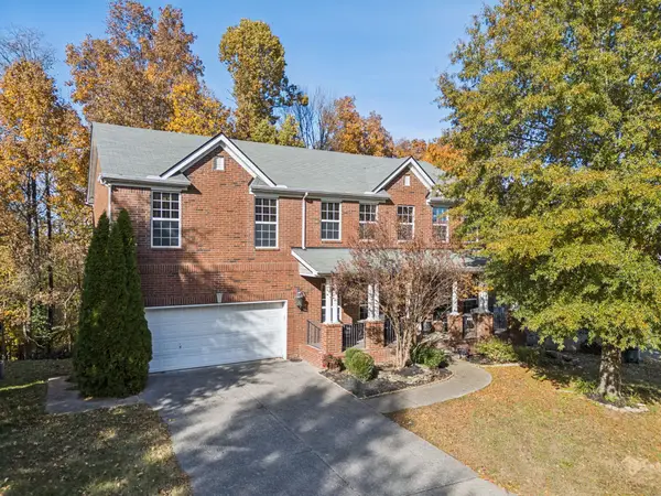 322 Forest Bend Dr, Mount Juliet, TN 37122