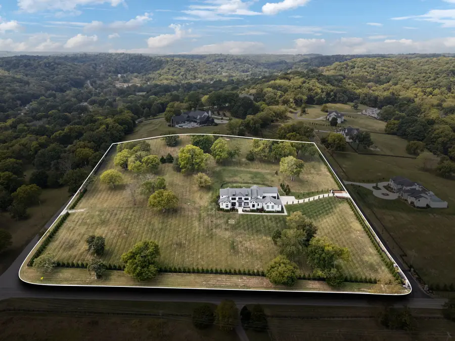 1801 Franklin Hills Ln, Franklin, TN 37069 - Image #2