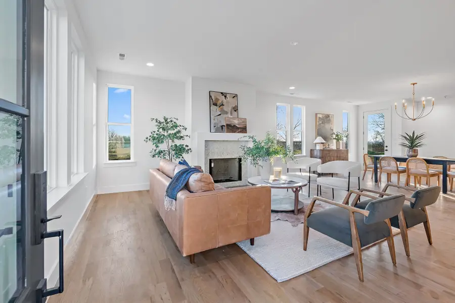 1531 E Stewarts Ln, Nashville, TN 37218 - Image #3