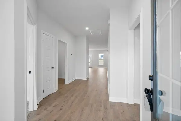 310 Galway Dr, Clarksville, TN 37042 - Image #2