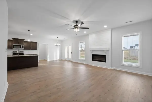 310 Galway Dr, Clarksville, TN 37042 - Image #3