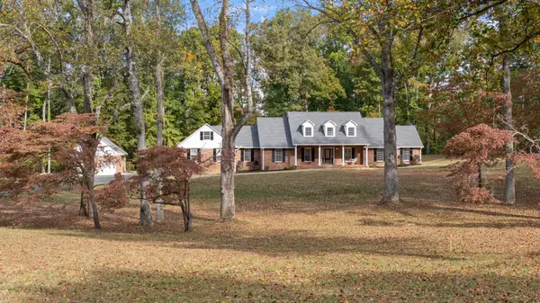 416 Powers Rd, Manchester, TN 37355