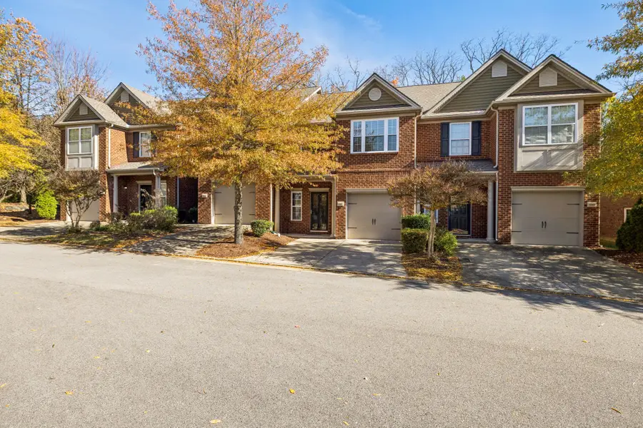 1042 Ashmore Dr, Nashville, TN 37211 - Image #2
