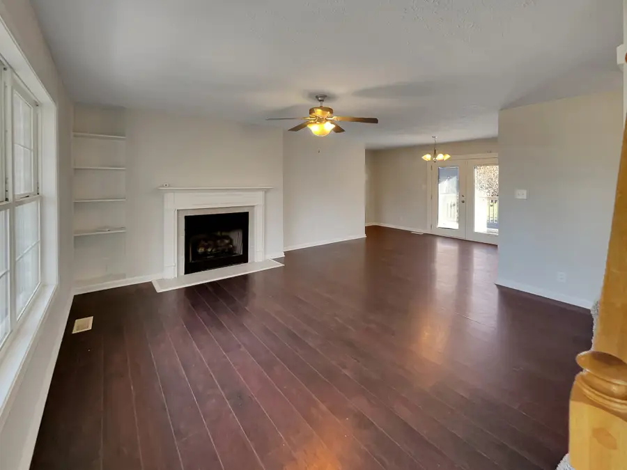 1837 Twin Rivers Rd, Clarksville, TN 37040 - Image #3