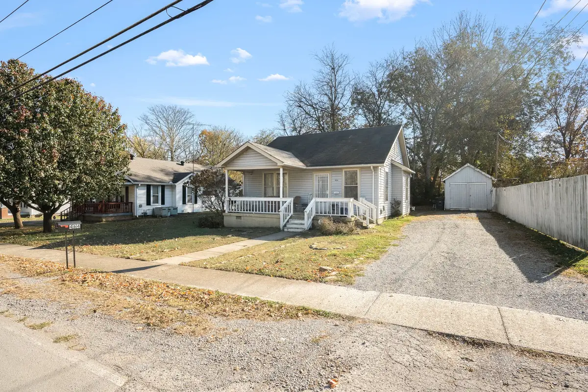 464 Whitthorne St, Shelbyville, TN 37160 - Image #1