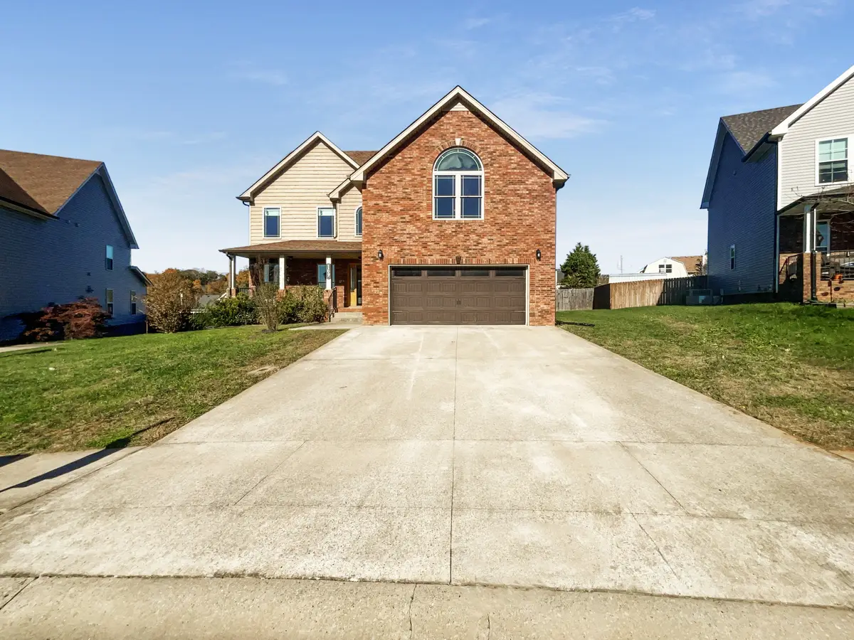 169 Kingstons Cv, Clarksville, TN 37042 - Image #1