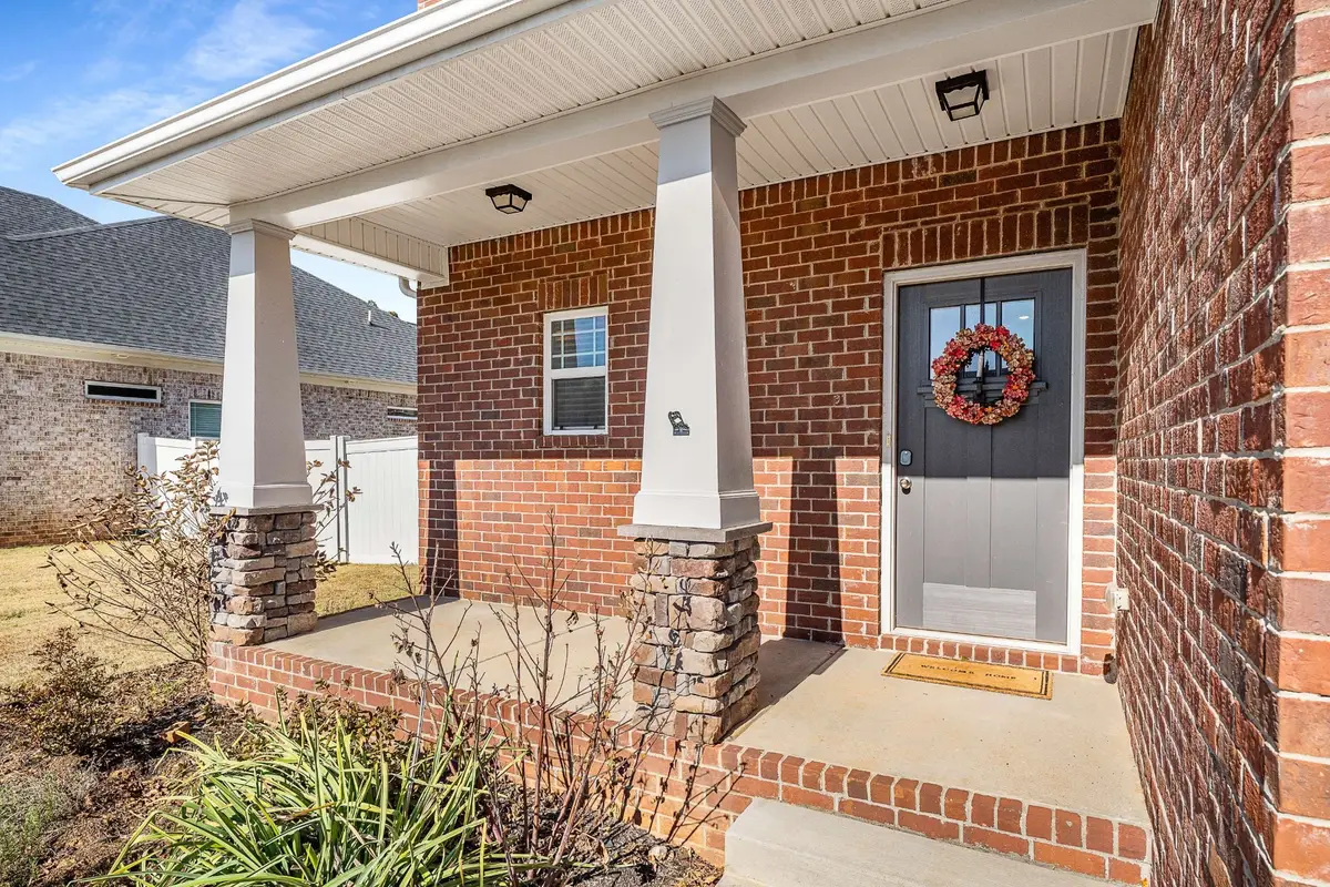 719 Reflections Ln, Pleasant View, TN 37146 - Image #1
