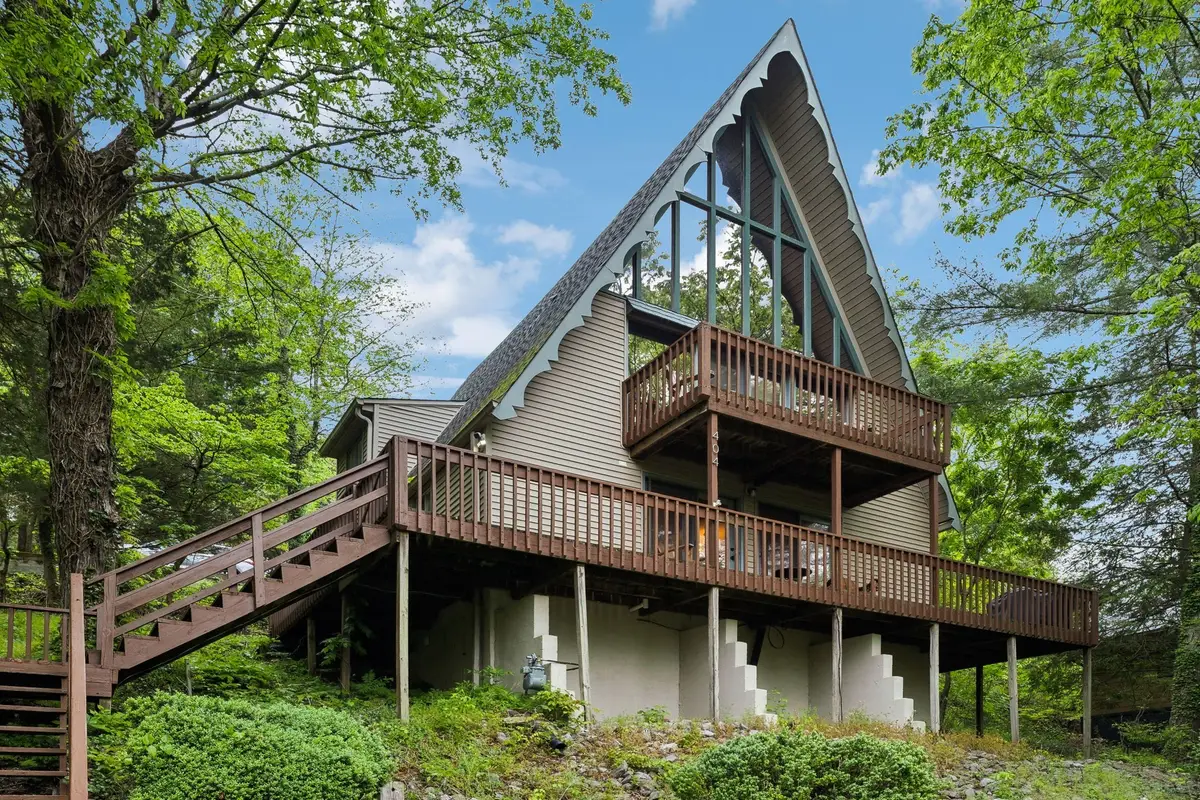 404 Duke Cir, Lancaster, TN 38569 - Image #1