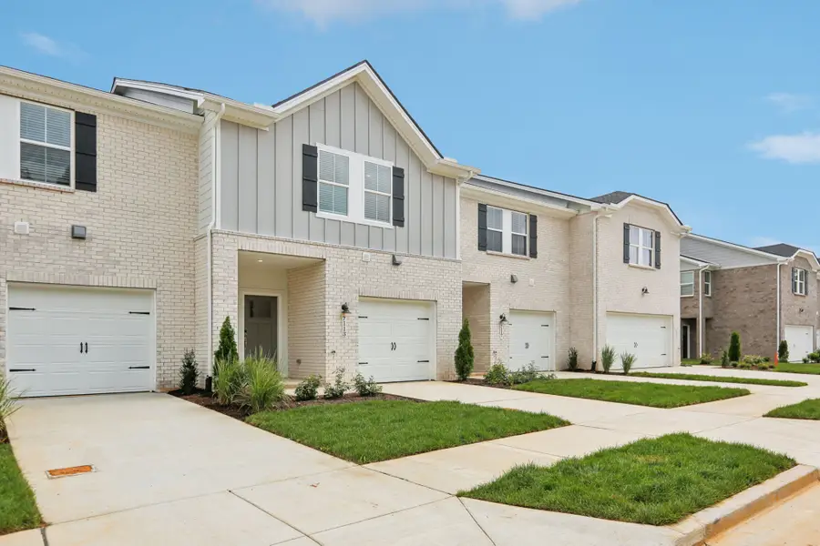 7113 Cedarcrest Ln, Fairview, TN 37062 - Image #2