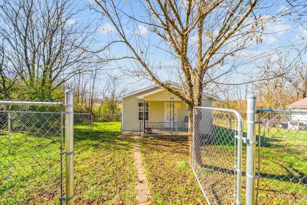 516 Old Mail Rd, Crossville, TN 38555